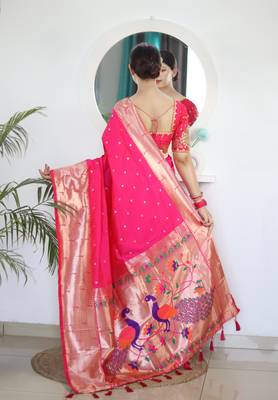 Pink elegant art silk woven saree with rich zari border 2