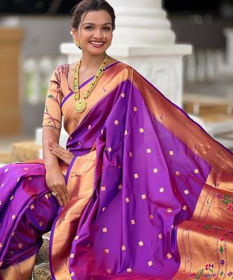 Purple elegant art silk woven saree with rich zari border 5