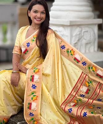 Cream elegant art silk woven saree with rich zari border 5