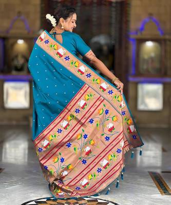 Turquoise elegant art silk woven saree with rich zari border 2