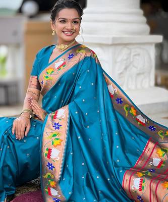 Turquoise elegant art silk woven saree with rich zari border 5