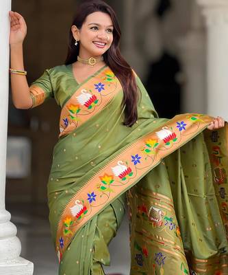 Mehendi elegant art silk woven saree with rich zari border 3