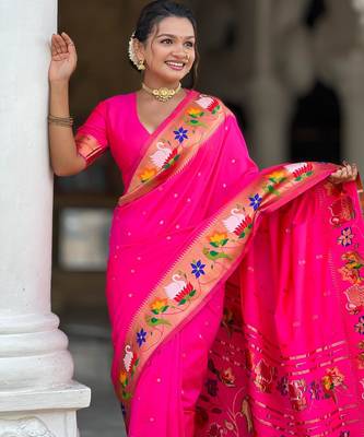 Pink elegant art silk woven saree with rich zari border 3