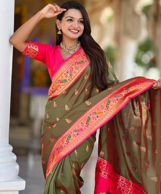 Mehendi elegant art silk woven saree with rich zari border 3