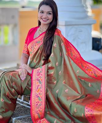 Mehendi elegant art silk woven saree with rich zari border 5