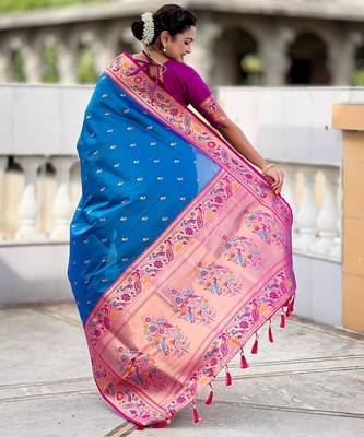Turquoise elegant art silk woven saree with rich zari border 2