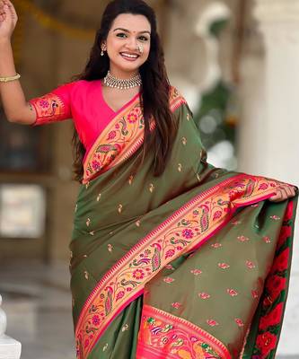 Mehendi elegant art silk woven saree with rich zari border 3