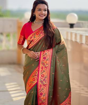 Mehendi elegant art silk woven saree with rich zari border 4