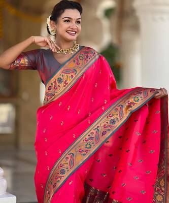 Pink elegant art silk woven saree with rich zari border 3