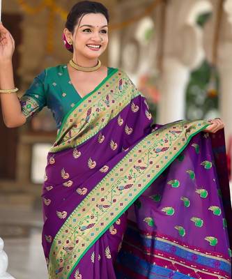 Magenta elegant art silk woven saree with rich zari border 3