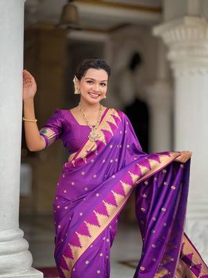 Magenta elegant art silk woven saree with rich zari border 3