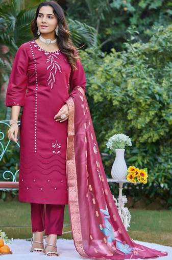Embroidered regular beads and stones kurta with trousers & with dupatta