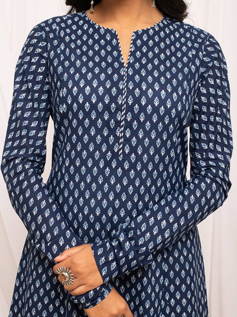 Ethnic motifs printed notched neck pure cotton a-line kurta