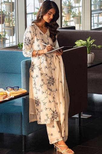 Floral embroidered regular kurta with trousers & with dupatta