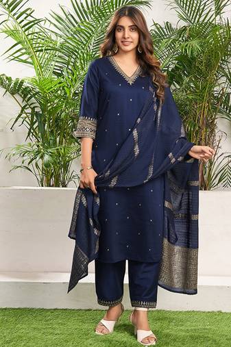 Floral embroidered v-neck thread work straight kurta with trouser and dupatta
