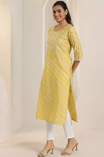Leheriya printed thread work kurta