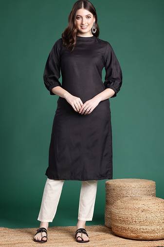 Three-quarter sleeves kurta
