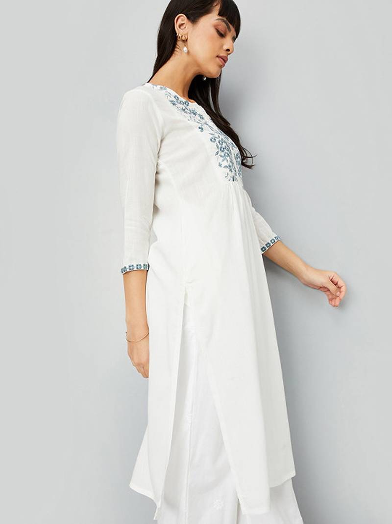 Floral round nek regular sleeves embroidered kurta