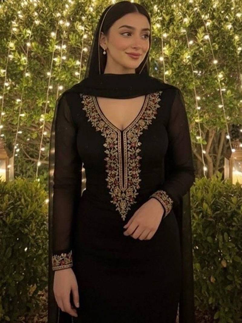 Ethnic motifs embroidered regular thread work kurta with trousers & with dupatta