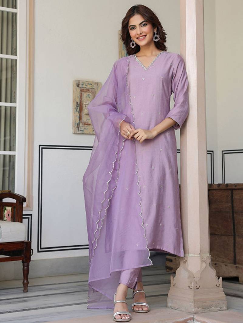 Lavender chinon embellished kurta with pant and dupatta