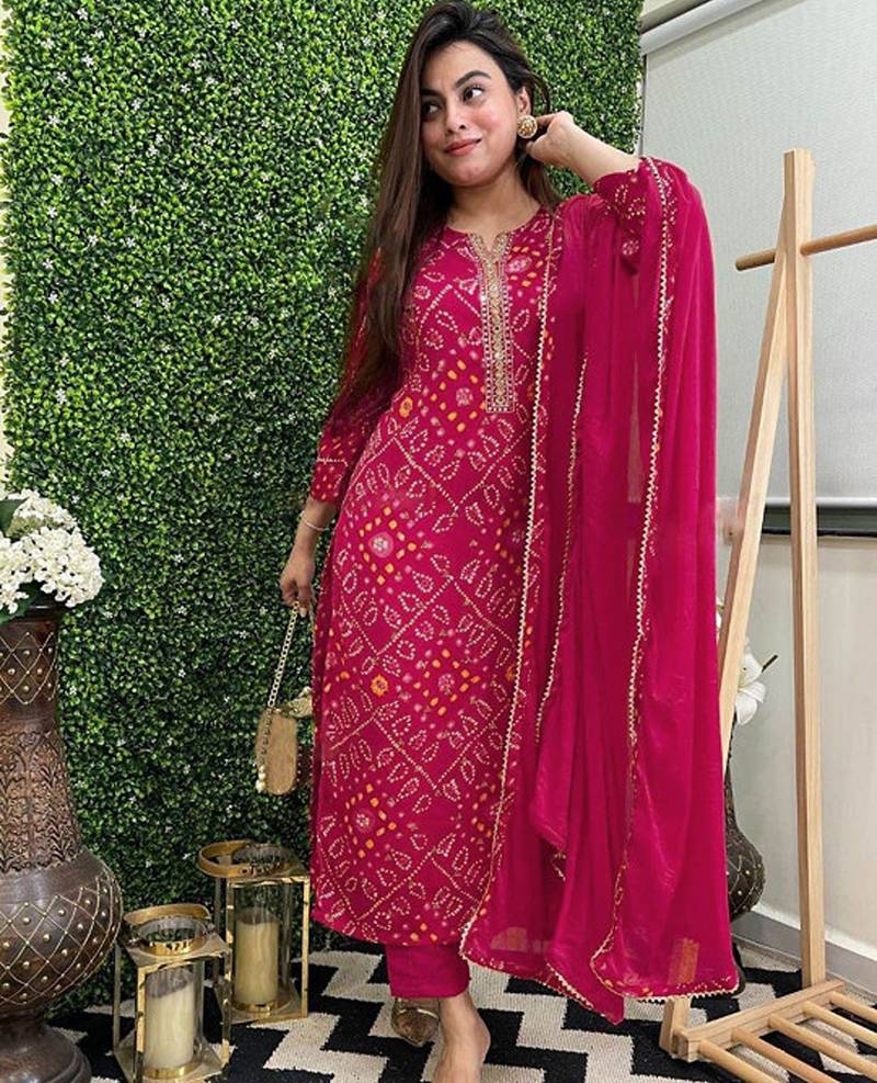 Bandhani printed sequinned straight kurta with trousers & dupatta