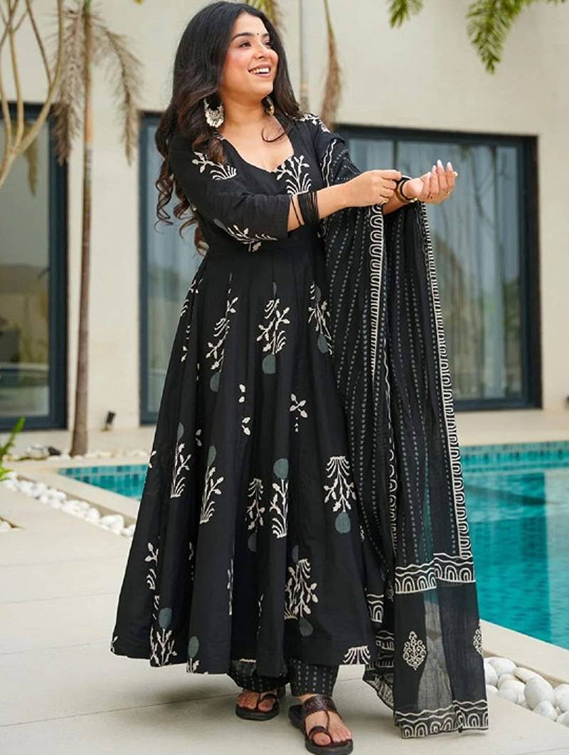 Floral printed kurta with trousers & dupatta