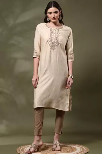 Floral yoke design thread work round neck straight kurta