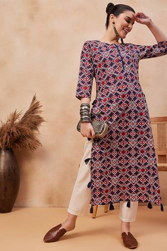 Navy blue ethnic motifs printed cotton straight kurta
