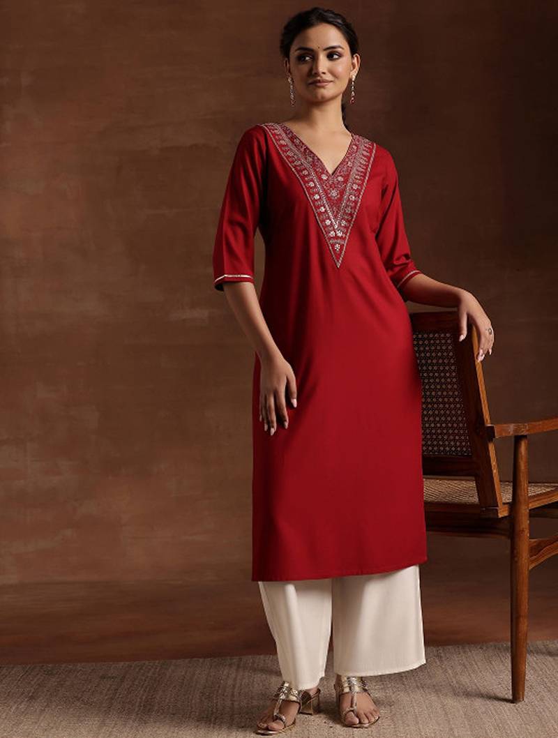 Yoke design thread work kurta