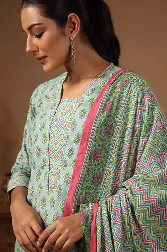 Floral printed pure cotton kurta with trousers & with dupatta