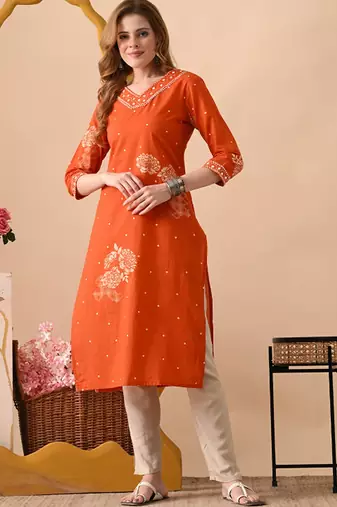 Floral printed v-neck regular sleeves kurta
