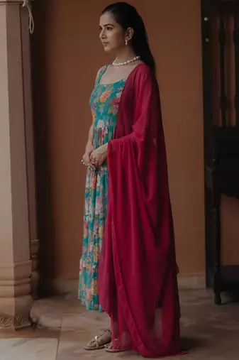 Floral printed tiered kurta with trousers & with dupatta