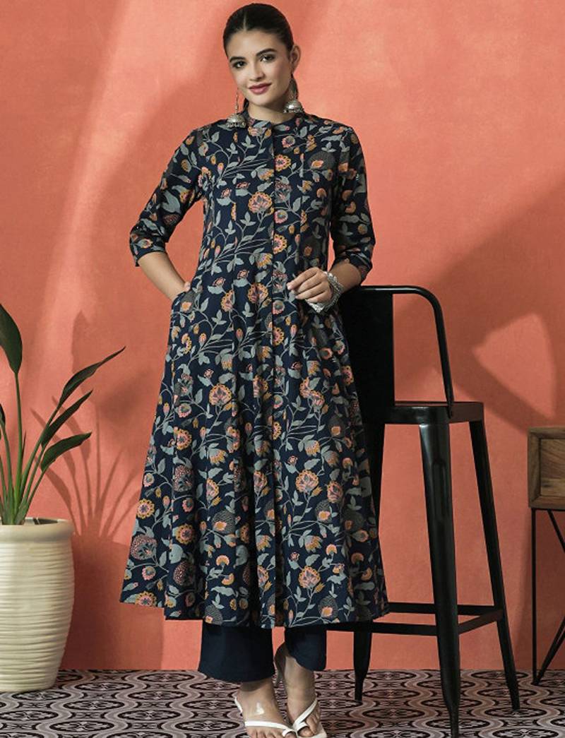 Floral printed mandarin collar panelled pure cotton a-line kurta