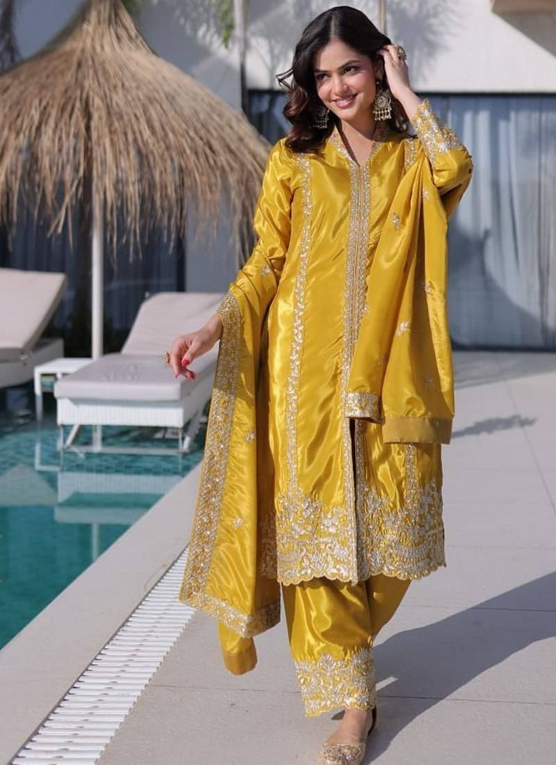 Yellow zari & sequins embroidery kurta set