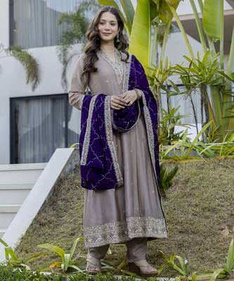 Anarkali kurta set in vichitra silk with embroiderykurti pant dupatta set for women 3