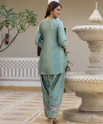 Pista classic traditional patiala suit set in japan satin with rich embroidery & floral motifsfor festive 4
