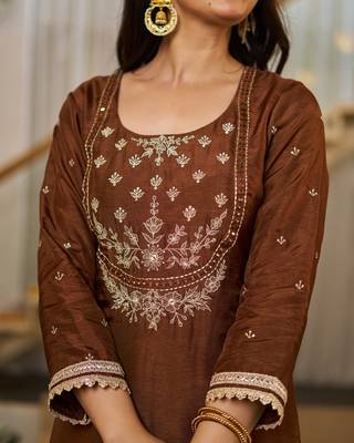 Elegant vichitra silk kurta pant set with organza dupatta solidethnic wear for women 3