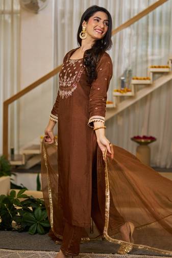 Elegant vichitra silk kurta pant set with organza dupatta – solid designer ethnic wear for women