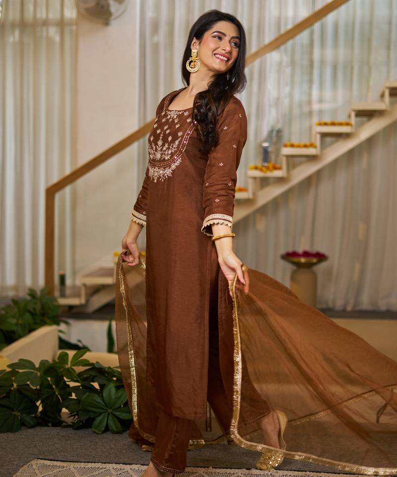 Elegant vichitra silk kurta pant set with organza dupatta – solid designer ethnic wear for women