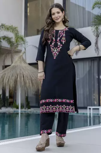  d chinon kurta pant set with embroidery & printed tebby silk dupatta