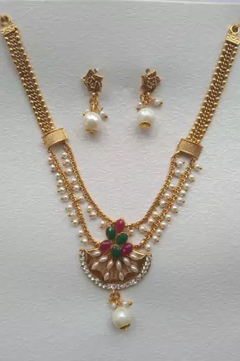 copper alloy multicolour necklace set with pearl work