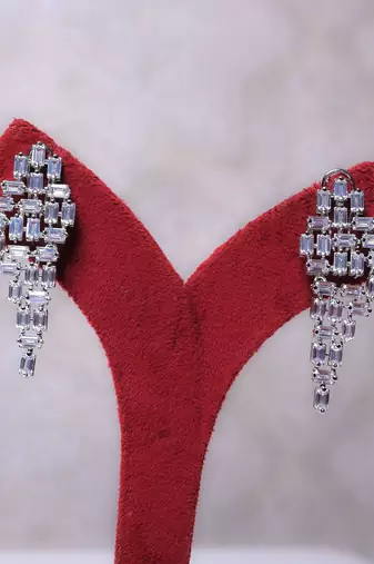 Silver alloy zelda diamond earrings