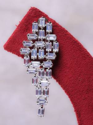 Silver alloy zelda diamond earrings 2