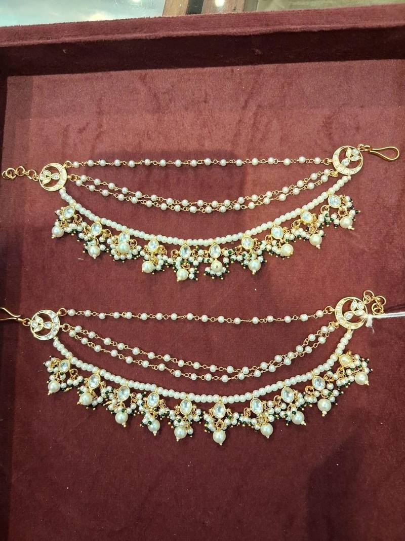 Gold alloy kundan earchain1
