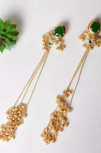 Gold alloy inayata fusion earrings  emerald