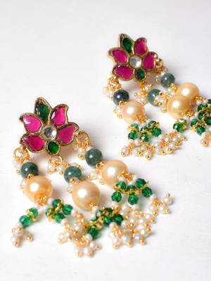 Gold alloy ishaana kundan earrings 2