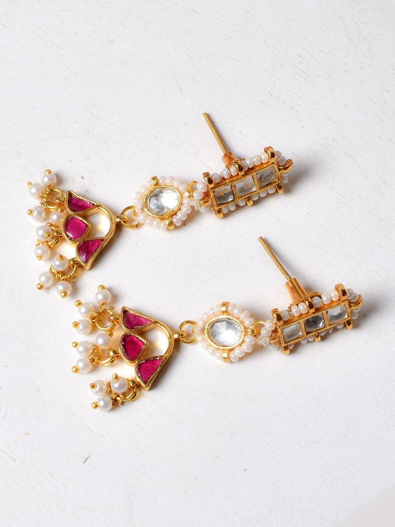 Gold alloy itika kundan earrings
