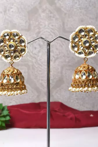 Gold alloy naina kundan jhumka earrings