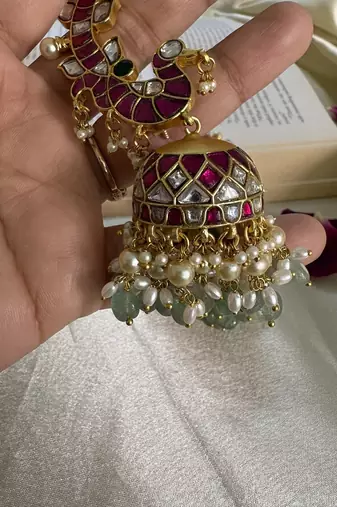Gold alloy mayur kundan earcuffs