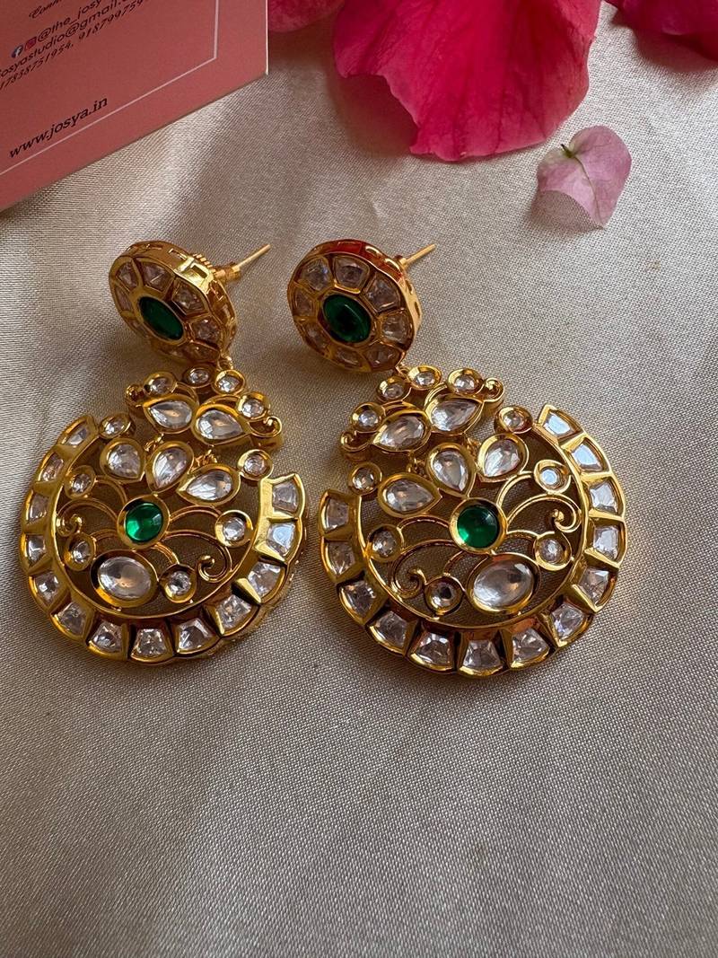 Gold alloy rudra polki chandbali